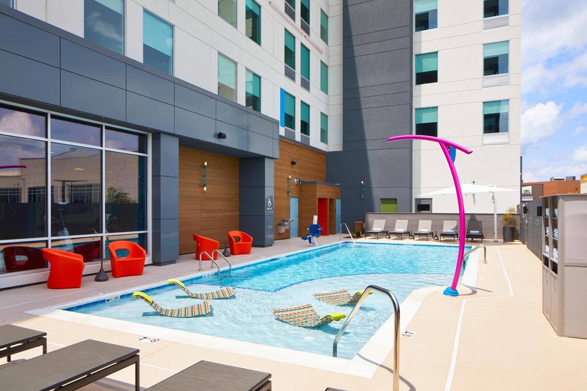 Aloft Chattanooga Hamilton Place Exterior photo
